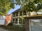 Hausansicht - Wohnhaus in Riddagshausen mit Garten und Garage direkt am Kreuzteich