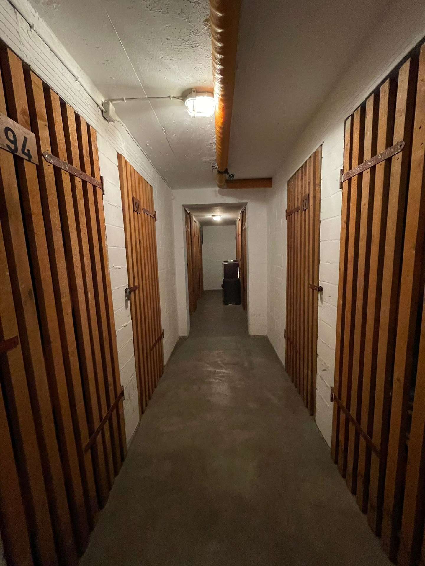 Keller