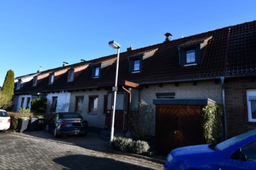 Sehr gepflegtes Reihenmittelhaus in BS-Südstadt mit 2 Bädern, 4 Zimmern und wunderschönem Garten, 38126 Braunschweig, Reihenmittelhaus