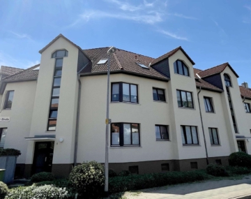 Vermietete gut aufgeteilte 3-Zimmer-Eigentumswohnung mit Balkon und Stellplatz, 38116 Braunschweig, Erdgeschosswohnung