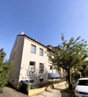 Großzügiges Zweifamilienhaus in begehrter Lage: Östliches Ringgebiet, 38102 Braunschweig, Einfamilienhaus