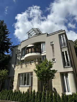 Traumwohnung in Traumlage! 3 Zimmer mit Terrasse und Okerzugang in der Adolfstraße, 38102 Braunschweig, Wohnung
