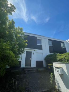 Großzügig gestaltetes Reihenmittelhaus in BS-Kanzlerfeld ! ! !!, 38116 Braunschweig, Reihenmittelhaus