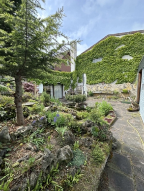 Individuelles Haus mit tollem Garten, Innenhof, Werkstatt und Garagen mitten in Mascherode, 38126 Braunschweig, Einfamilienhaus