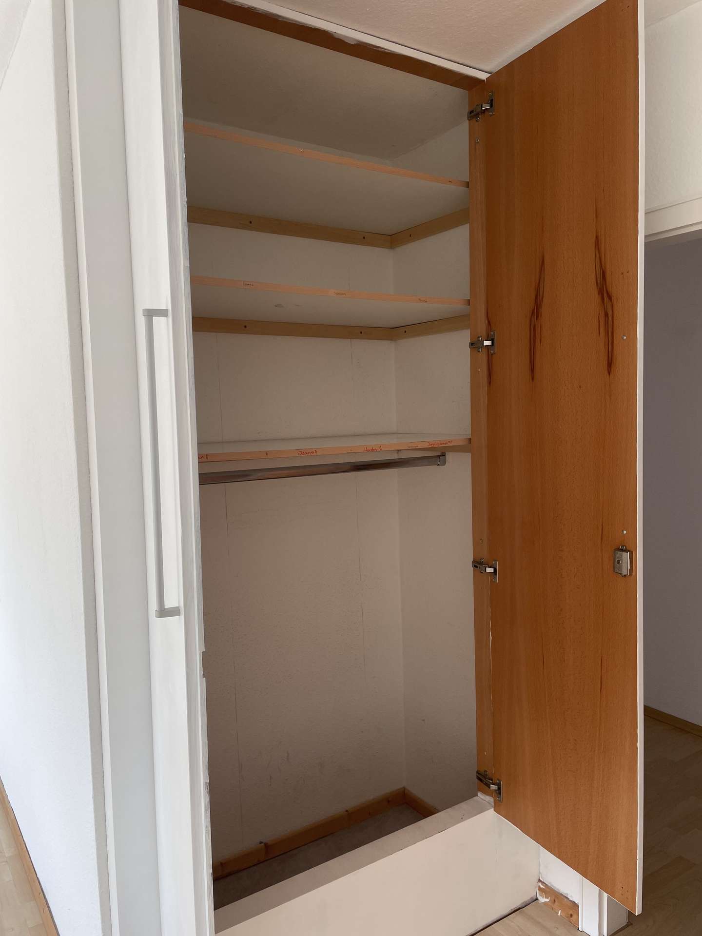 Einbauschrank