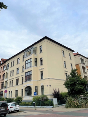 Sehr schöne 5 Zimmer Wohnung mit überdachter Loggia im Östlichen Ringgebiet ! !, 38106 Braunschweig, Wohnung