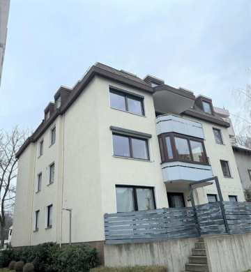 Wunderschöne 4 Zimmerwohnung mit Stellplatz und Wintergarten, 38102 Braunschweig, Wohnung