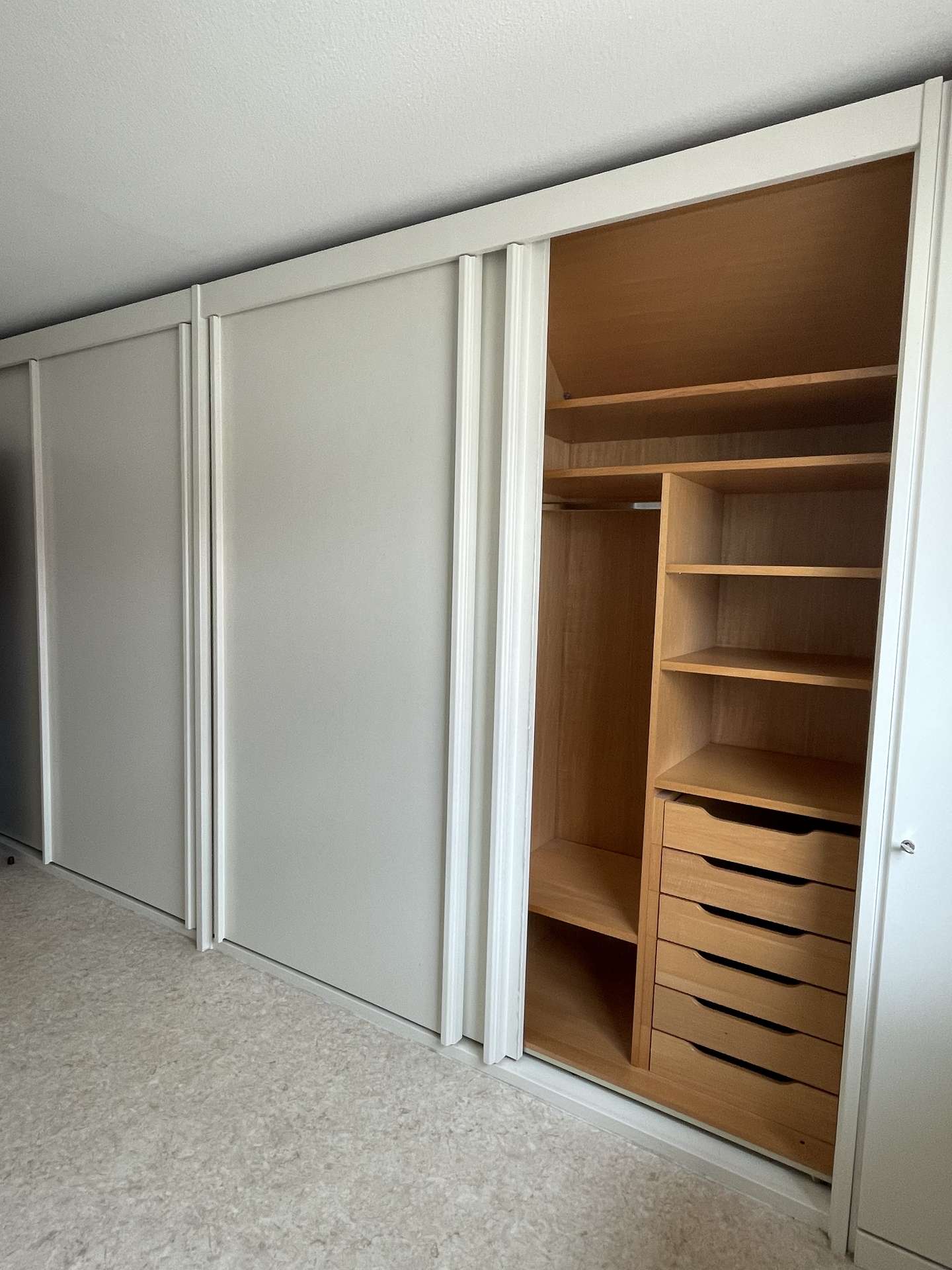 Einbauschrank