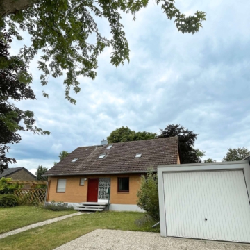 Wunderschönes Einfamilienhaus mit ca 2000 m² Grundstück und Garage, 38122 Braunschweig, Einfamilienhaus