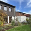 Hausansicht - Familienfreundliches Einfamilienhaus mit Parkmöglichkeit und Garten