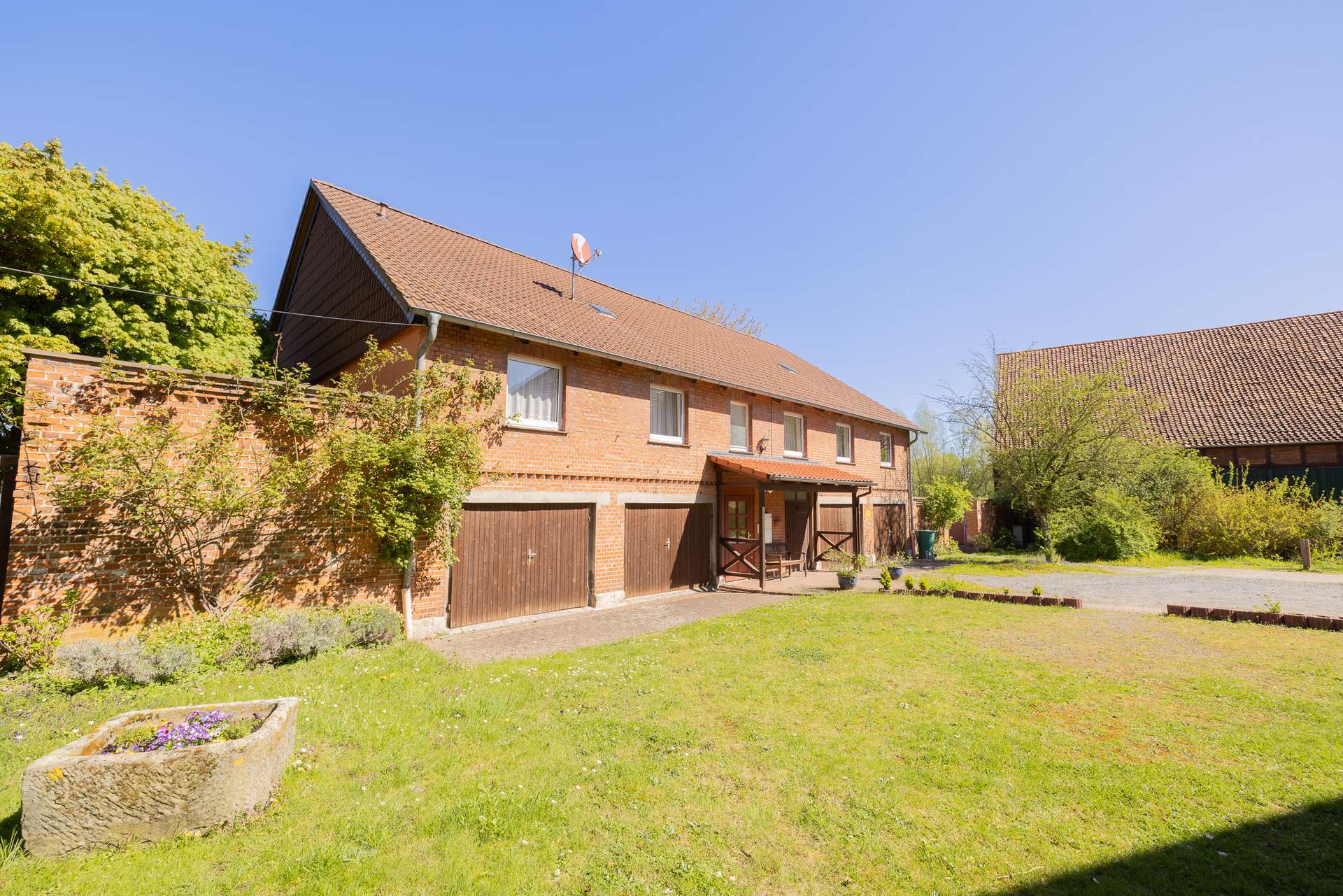 Hinterhaus drei Wohnungen