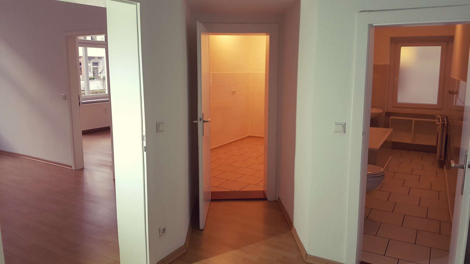 Flur mit Blick in die Räume