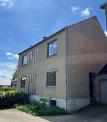 Einfamilienhaus in Rautheim mit Garten, Garage und herrlichem Blick auf die umliegenden Felder, 38126 Braunschweig, Einfamilienhaus