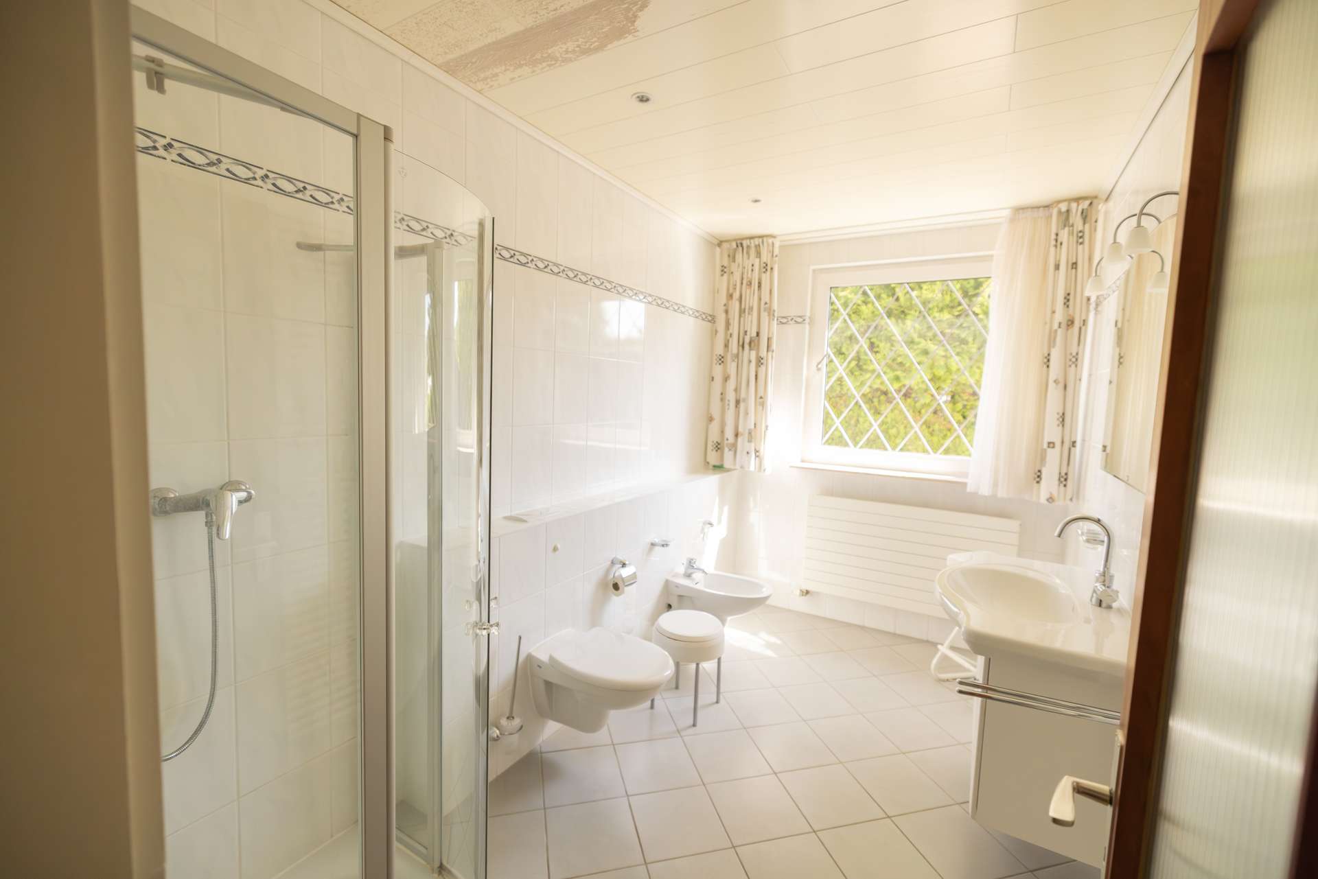 Badezimmer 2