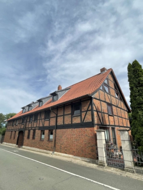Schöne 2 Zimmer Maisonette Dachgeschosswohnung im Fachwerkhaus in BS Leiferde, 38124 Stöckheim-Leiferde, Braunschweig, Maisonettewohnung