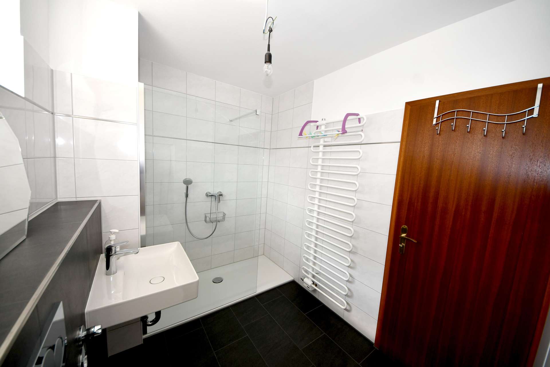 Bad mit Dusche