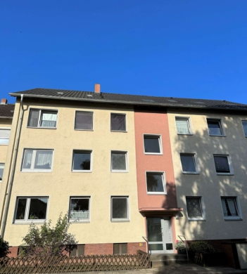 Vermietete großzügig geschnittene 3 Zimmerwohnung mit Balkon und Garage im Süden Braunschweigs, 38122 Braunschweig, Wohnung