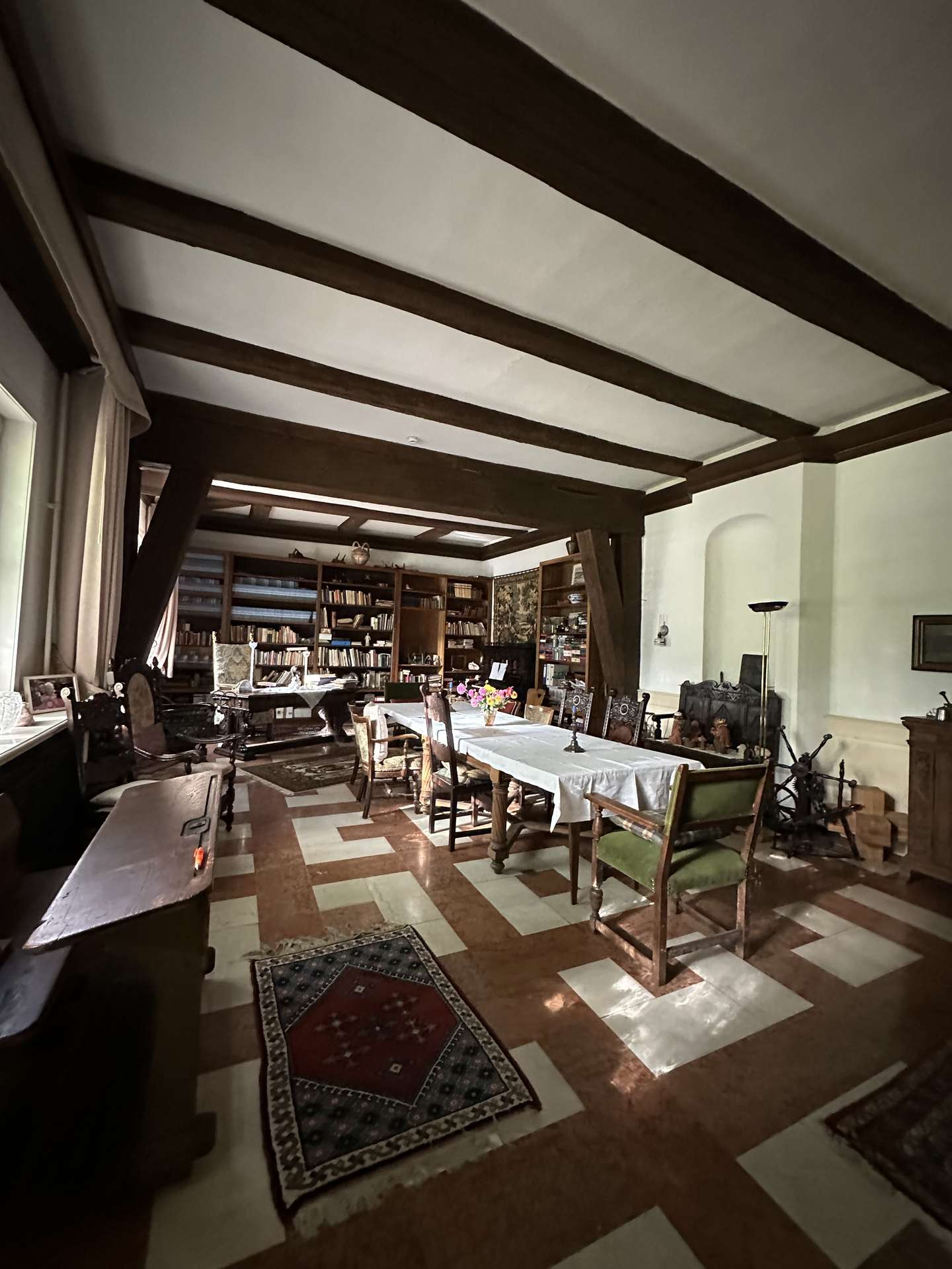 Bibliothek