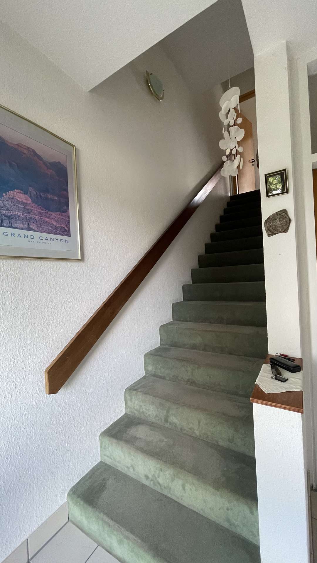 Treppe ins Obergeschoss