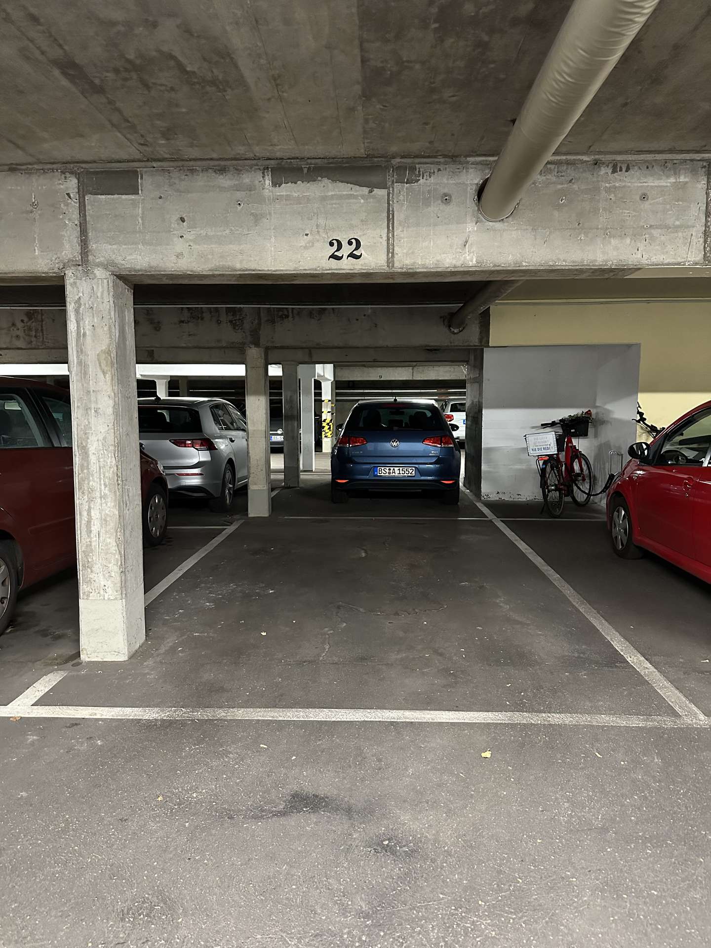 Tiefgarageneinstellplatz