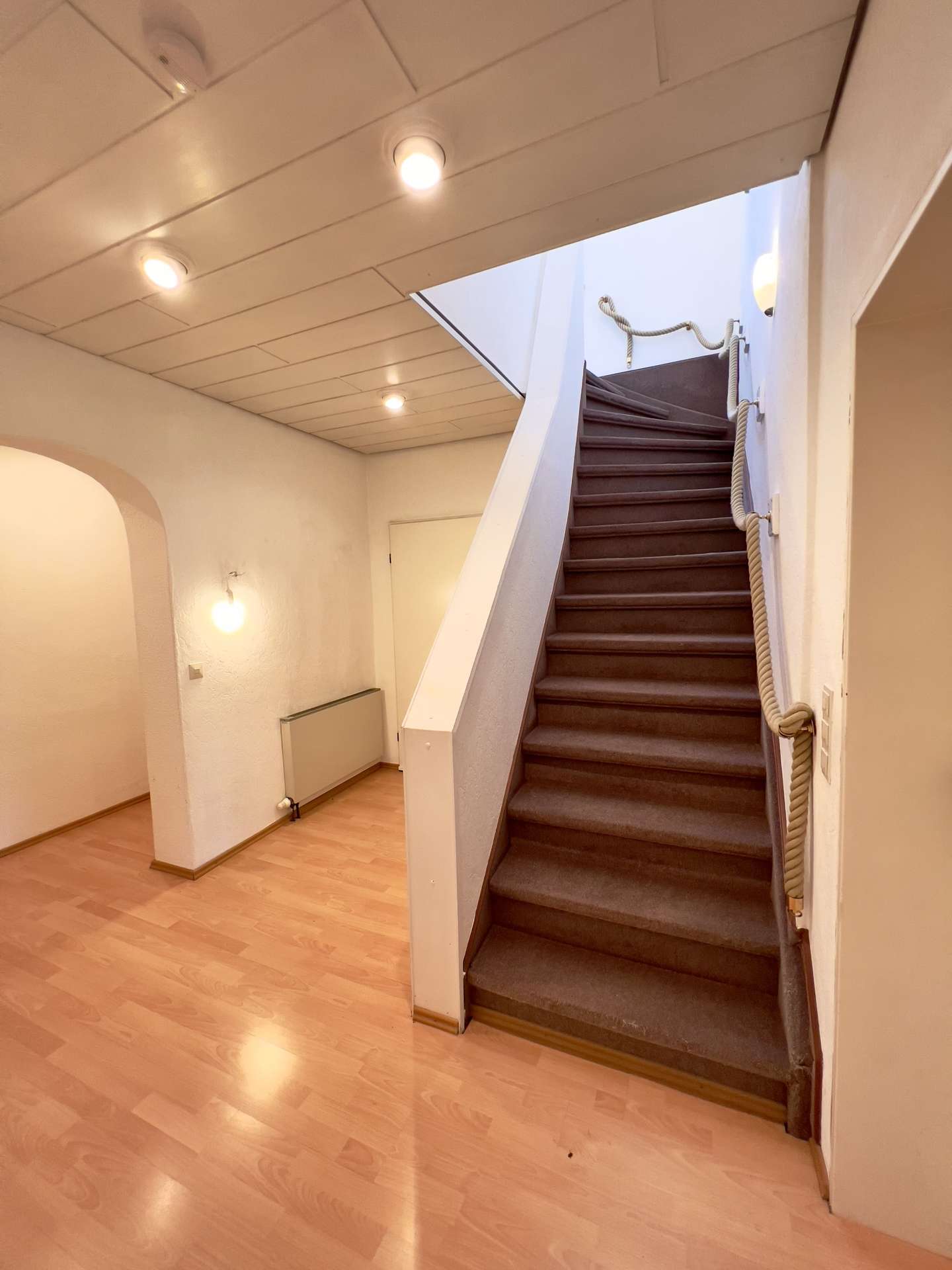 Treppe zum Dachgeschoss