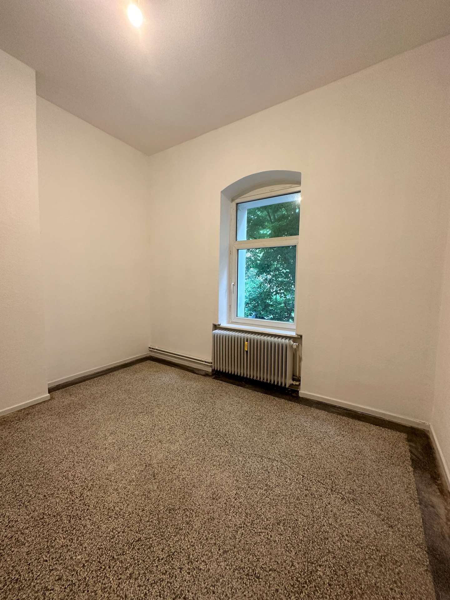 Küche mit Terrazzo-Boden