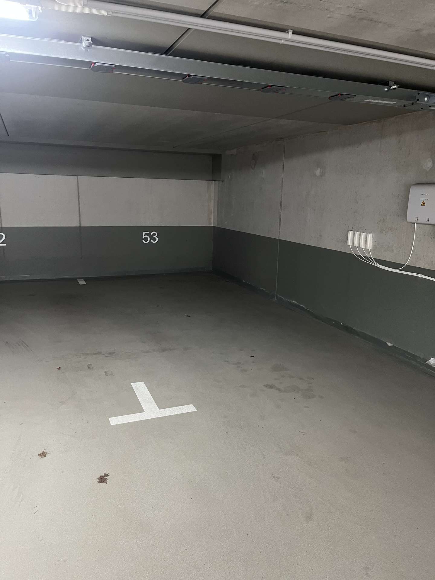 Tiefgarageneinstellplätze